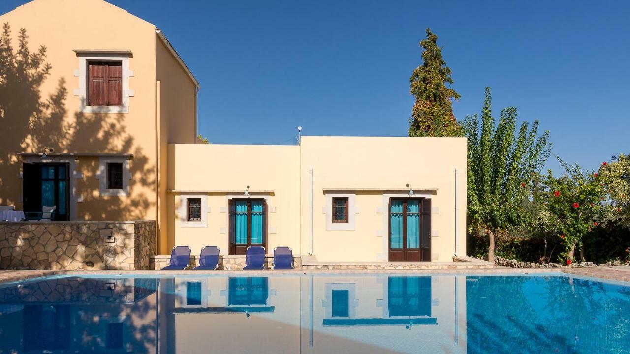 الشقق الفندقية Doulianaفي  Iliopetra المظهر الخارجي الصورة